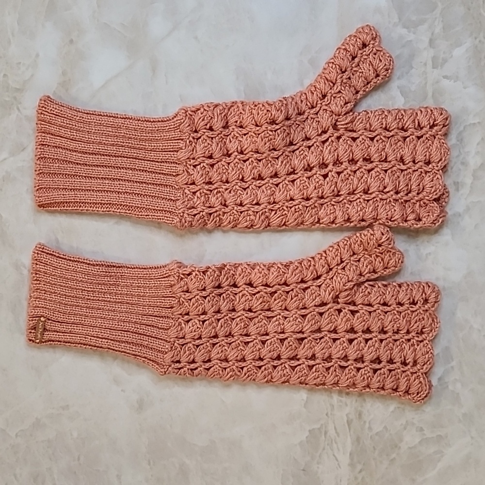 Free People Crochet Acrylic Fingerless Gloves